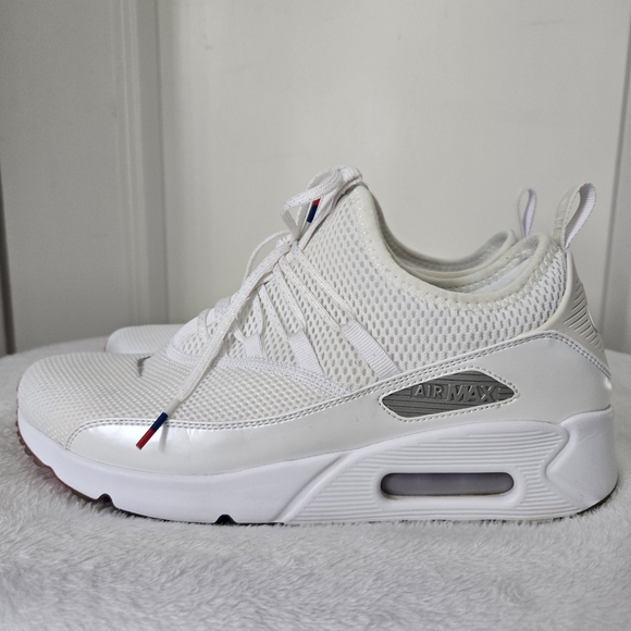 Nike Air Max 90 EZ Men's White/Metallic Silver Sneakers w/ Red & Blue Bottom - Picture 4 of 10